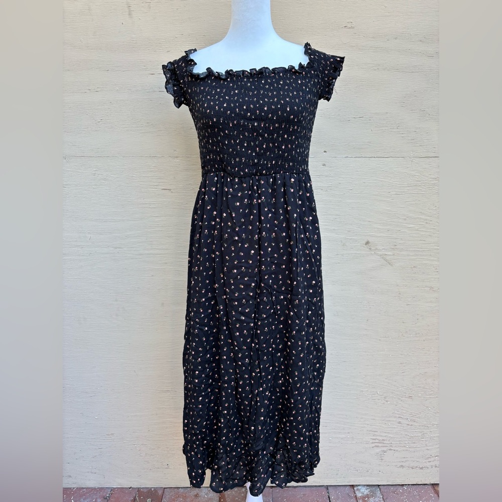 Brand new!  Gorgeous floral print dress